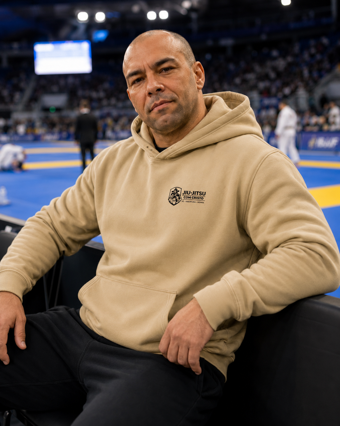 Moletom Jesus Te Ama Bege - Jiu-Jitsu com Cristo